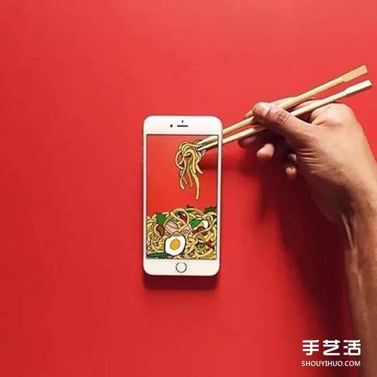 逃离烦闷生活：艺术家让手机变身可爱糖果盒(图1)