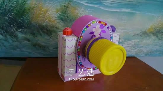 幼儿园手工作品图片 废物利用做的漂亮相机 - 诺云双维造物网