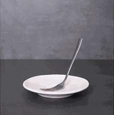 旧杯碟巧妙小改造 DIY制作精美的家居装饰摆件(图3) 旧杯碟巧妙小改造 DIY制作精美的家居装饰摆件(图3)