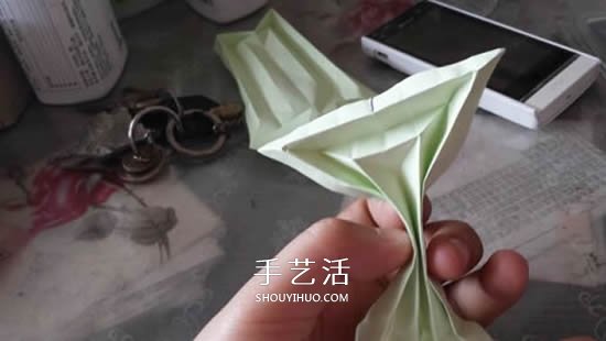 立体树苗的折法图解 折纸树苗的方法步骤图(图15) 立体树苗的折法图解 折纸树苗的方法步骤图(图15)