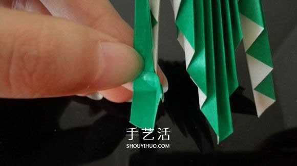 折纸热气球的方法过程 热气球的折法图解教程(图24) 折纸热气球的方法过程 热气球的折法图解教程(图24)