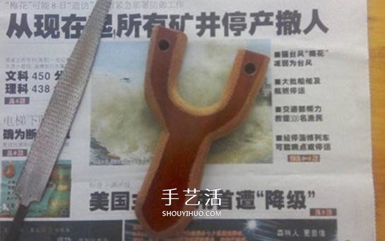 实木弹弓制作过程图解 自制实木弹弓的方法(图3) 实木弹弓制作过程图解 自制实木弹弓的方法(图3)