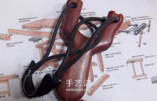 实木弹弓制作过程图解 自制实木弹弓的方法(图6) 实木弹弓制作过程图解 自制实木弹弓的方法(图6)