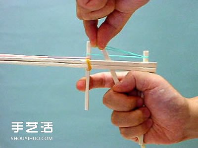 连发皮筋枪怎么做图解 自制连发皮筋枪做法(图6) 连发皮筋枪怎么做图解 自制连发皮筋枪做法(图6)