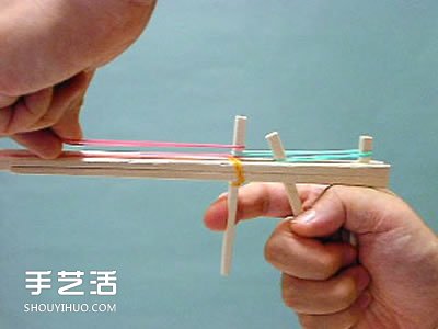 连发皮筋枪怎么做图解 自制连发皮筋枪做法(图7) 连发皮筋枪怎么做图解 自制连发皮筋枪做法(图7)