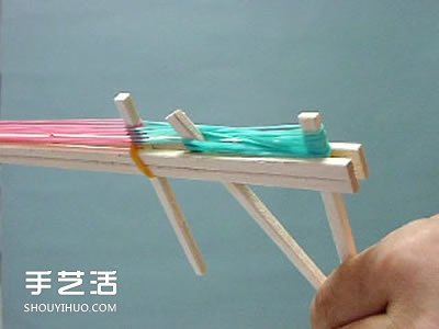 连发皮筋枪怎么做图解 自制连发皮筋枪做法(图8) 连发皮筋枪怎么做图解 自制连发皮筋枪做法(图8)