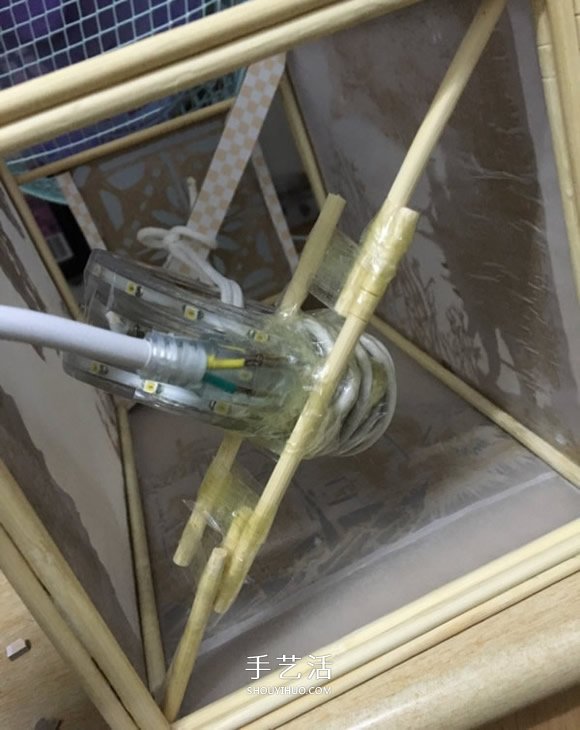 废物利用手工灯饰制作 文艺范灯罩DIY图解教程(图10)