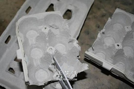 蛋托制作立体花朵装饰画 简单蛋托装饰画做法(图3) 蛋托制作立体花朵装饰画 简单蛋托装饰画做法(图3)