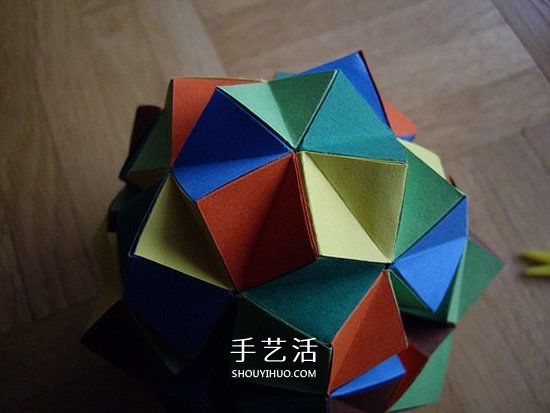 纸球的折法步骤图片 折纸彩球的详细步骤图(图29) 纸球的折法步骤图片 折纸彩球的详细步骤图(图29)
