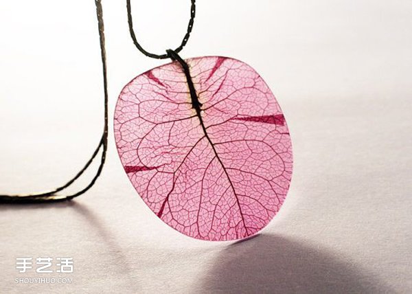 超美花瓣项链DIY图片 手工制作花瓣项链作品(图3)