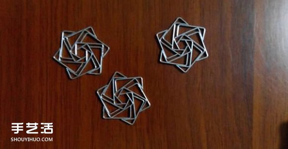 订书钉玫瑰花制作图解 用订书钉做玫瑰的步骤(图15) 订书钉玫瑰花制作图解 用订书钉做玫瑰的步骤(图15)
