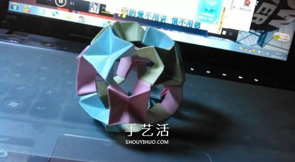 镂空纸花球怎么折图解 简单手工花球的折法 - 诺云双维造物网