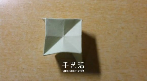 镂空纸花球怎么折图解 简单手工花球的折法(图7) 镂空纸花球怎么折图解 简单手工花球的折法(图7)