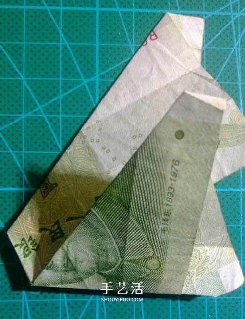 六角徽章的折法图解 一元纸币折纸六角徽章(图5) 六角徽章的折法图解 一元纸币折纸六角徽章(图5)