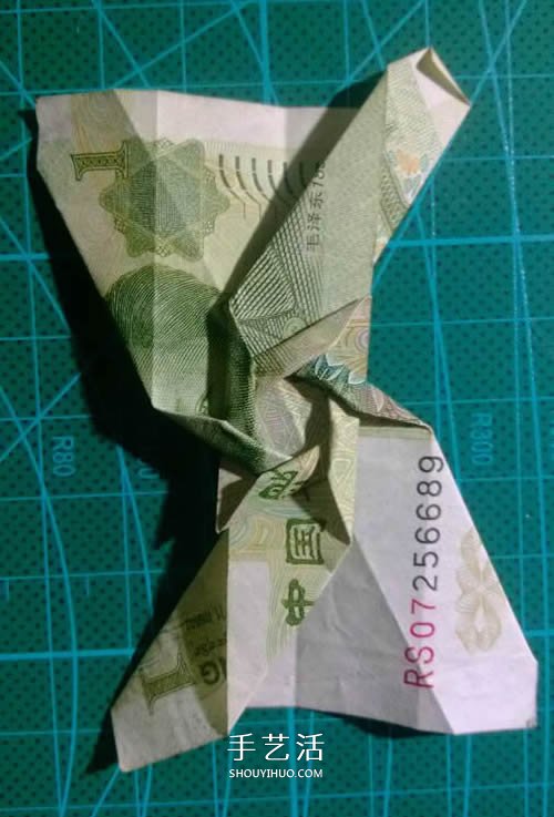 六角徽章的折法图解 一元纸币折纸六角徽章(图13) 六角徽章的折法图解 一元纸币折纸六角徽章(图13)