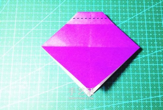 立体小汽车的折法图解 手工折纸汽车的折法(图4) 立体小汽车的折法图解 手工折纸汽车的折法(图4)