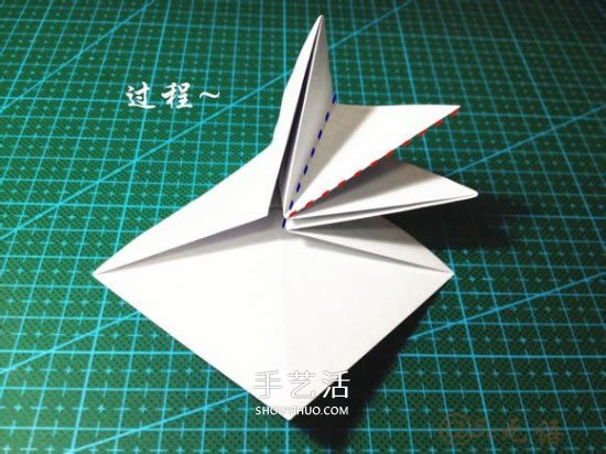 立体小汽车的折法图解 手工折纸汽车的折法(图10) 立体小汽车的折法图解 手工折纸汽车的折法(图10)