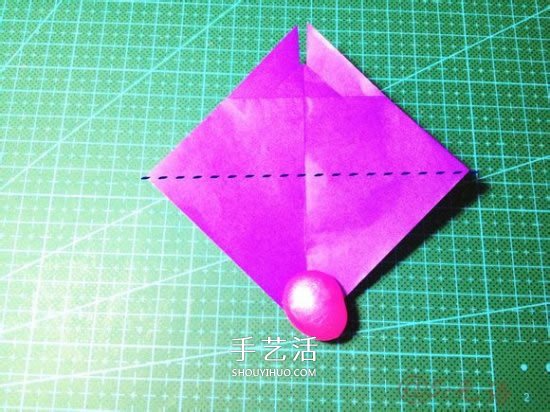 立体小汽车的折法图解 手工折纸汽车的折法(图9) 立体小汽车的折法图解 手工折纸汽车的折法(图9)