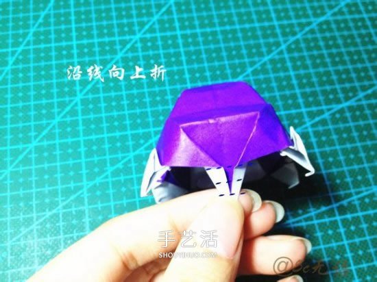 立体小汽车的折法图解 手工折纸汽车的折法(图28) 立体小汽车的折法图解 手工折纸汽车的折法(图28)