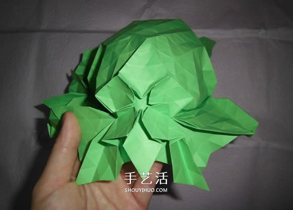 漂亮草帽子的折法图解 折纸花草帽的方法步骤(图16) 漂亮草帽子的折法图解 折纸花草帽的方法步骤(图16)