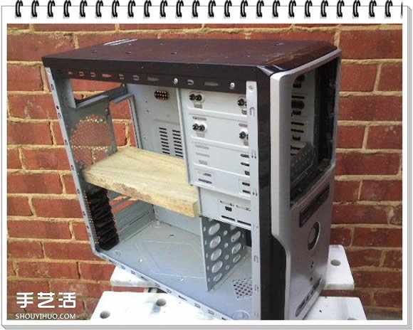 旧电脑机箱DIY花架 电脑主机制作花架的方法(图4)
