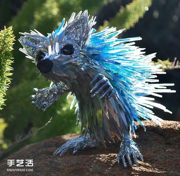 CD光盘变废为宝 塑造出各式各样的动物雕塑(图3) CD光盘变废为宝 塑造出各式各样的动物雕塑(图3)