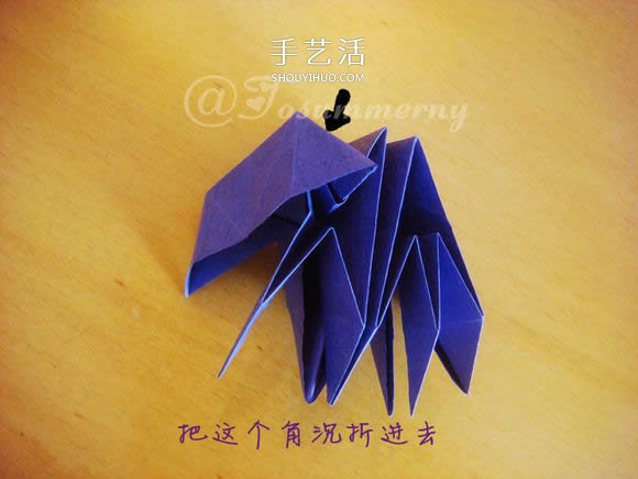 圣诞星折法图解教程 折纸圣诞星的方法步骤(图13) 圣诞星折法图解教程 折纸圣诞星的方法步骤(图13)