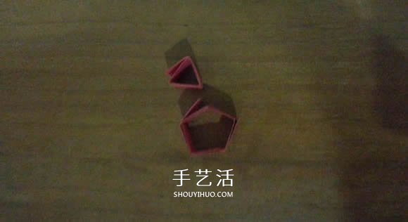 手工折纸Snapology球 用纸条折球体步骤图解(图14) 手工折纸Snapology球 用纸条折球体步骤图解(图14)