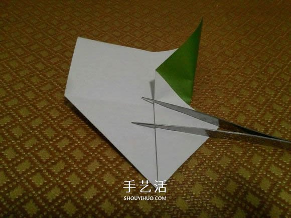 圣诞老人折纸步骤图解 纸折圣诞老人怎么折(图4)