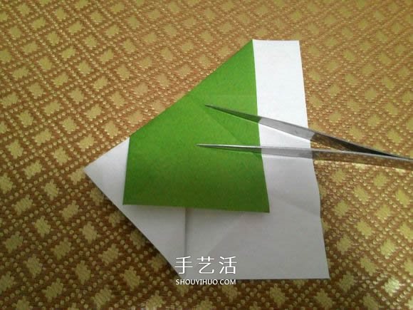 圣诞老人折纸步骤图解 纸折圣诞老人怎么折(图8)
