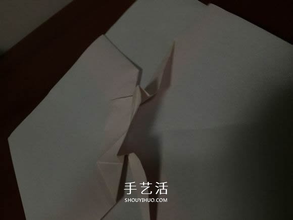 复杂立体跑车的折法 详细折纸跑车图解步骤(图13) 复杂立体跑车的折法 详细折纸跑车图解步骤(图13)