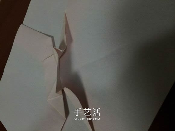 复杂立体跑车的折法 详细折纸跑车图解步骤(图14) 复杂立体跑车的折法 详细折纸跑车图解步骤(图14)