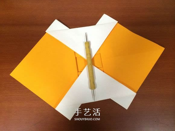 复杂立体跑车的折法 详细折纸跑车图解步骤(图19) 复杂立体跑车的折法 详细折纸跑车图解步骤(图19)