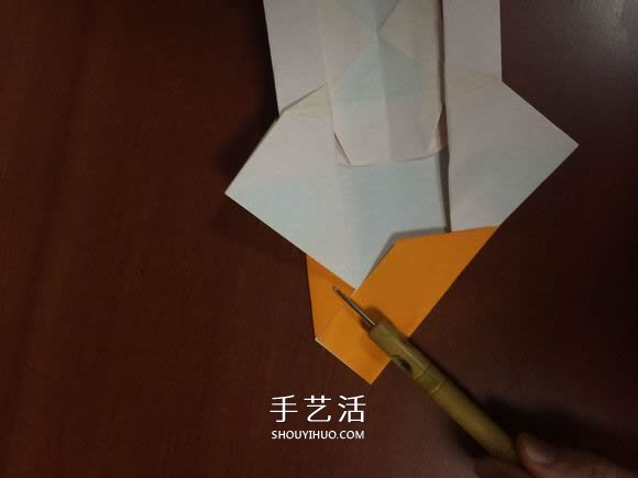 复杂立体跑车的折法 详细折纸跑车图解步骤(图24) 复杂立体跑车的折法 详细折纸跑车图解步骤(图24)