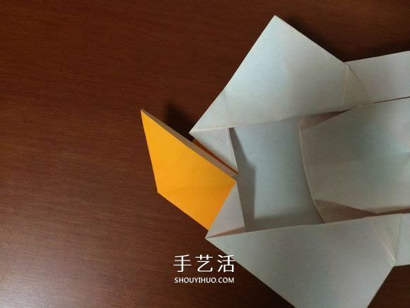 复杂立体跑车的折法 详细折纸跑车图解步骤(图26) 复杂立体跑车的折法 详细折纸跑车图解步骤(图26)