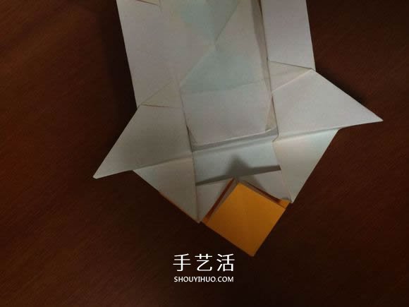 复杂立体跑车的折法 详细折纸跑车图解步骤(图30) 复杂立体跑车的折法 详细折纸跑车图解步骤(图30)