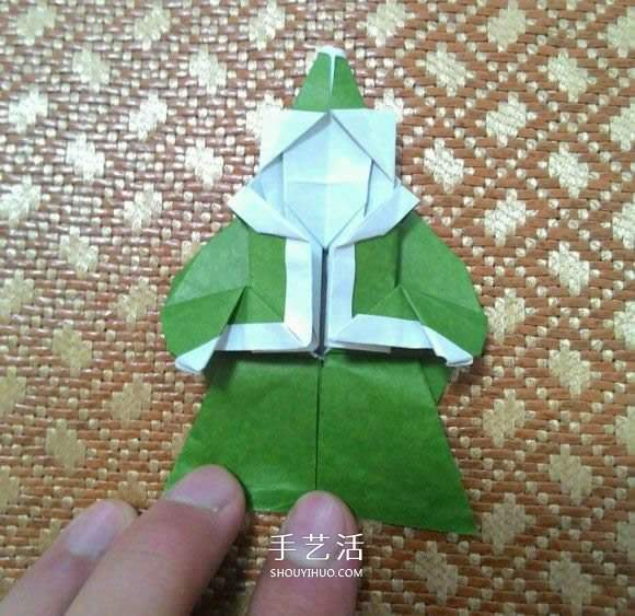 圣诞老人折纸步骤图解 纸折圣诞老人怎么折(图50)