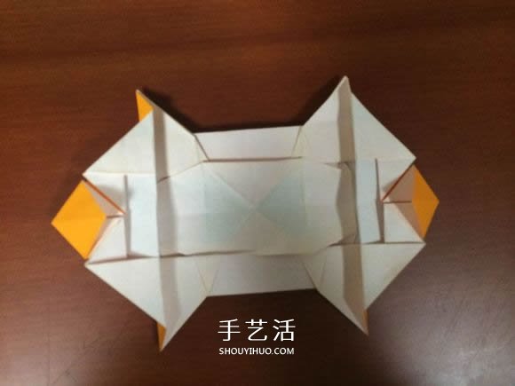 复杂立体跑车的折法 详细折纸跑车图解步骤(图35) 复杂立体跑车的折法 详细折纸跑车图解步骤(图35)