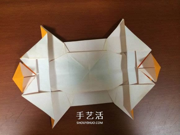 复杂立体跑车的折法 详细折纸跑车图解步骤(图36) 复杂立体跑车的折法 详细折纸跑车图解步骤(图36)