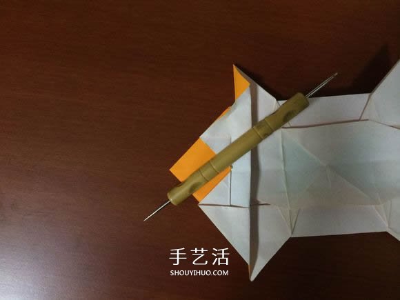 复杂立体跑车的折法 详细折纸跑车图解步骤(图34) 复杂立体跑车的折法 详细折纸跑车图解步骤(图34)