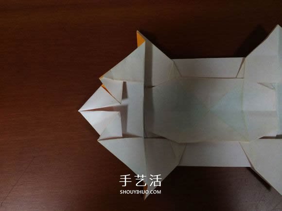 复杂立体跑车的折法 详细折纸跑车图解步骤(图39) 复杂立体跑车的折法 详细折纸跑车图解步骤(图39)