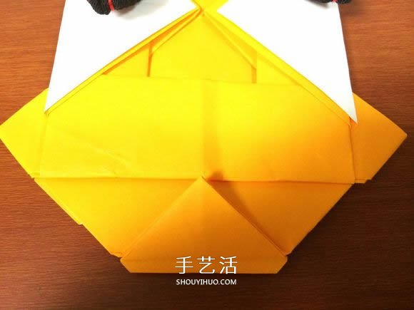 复杂立体跑车的折法 详细折纸跑车图解步骤(图50) 复杂立体跑车的折法 详细折纸跑车图解步骤(图50)