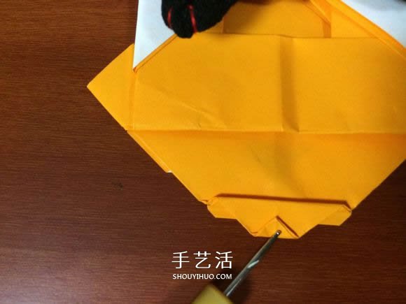 复杂立体跑车的折法 详细折纸跑车图解步骤(图52) 复杂立体跑车的折法 详细折纸跑车图解步骤(图52)