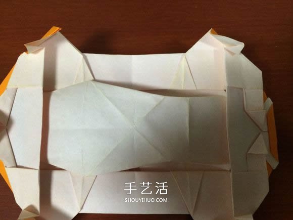 复杂立体跑车的折法 详细折纸跑车图解步骤(图56) 复杂立体跑车的折法 详细折纸跑车图解步骤(图56)