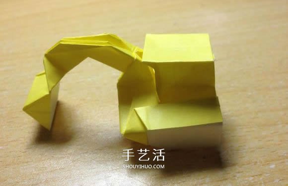 挖土机的折纸方法图解 手工挖掘机的折法过程(图1) 挖土机的折纸方法图解 手工挖掘机的折法过程(图1)