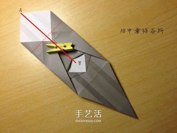 挖土机的折纸方法图解 手工挖掘机的折法过程(图18) 挖土机的折纸方法图解 手工挖掘机的折法过程(图18)