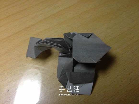 挖土机的折纸方法图解 手工挖掘机的折法过程(图60) 挖土机的折纸方法图解 手工挖掘机的折法过程(图60)