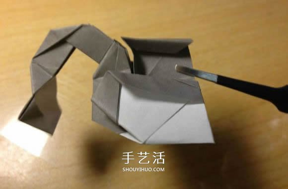 挖土机的折纸方法图解 手工挖掘机的折法过程(图63) 挖土机的折纸方法图解 手工挖掘机的折法过程(图63)