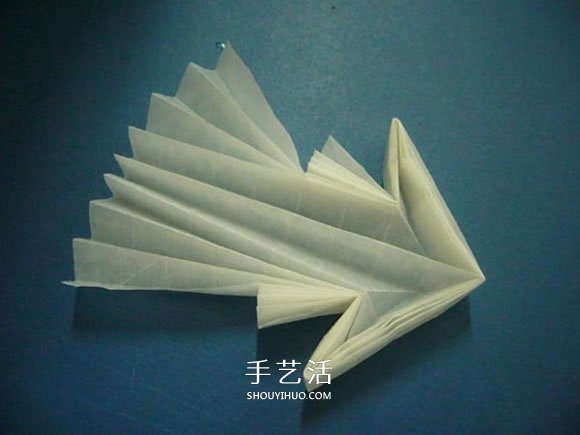 龙头戒指的折纸方法 手工折纸龙头戒图解教程(图6) 龙头戒指的折纸方法 手工折纸龙头戒图解教程(图6)