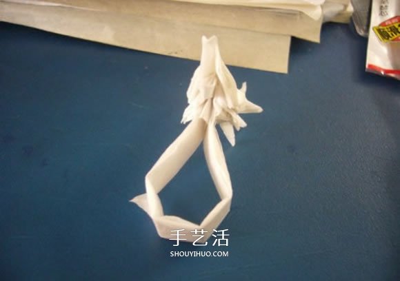 龙头戒指的折纸方法 手工折纸龙头戒图解教程(图25) 龙头戒指的折纸方法 手工折纸龙头戒图解教程(图25)